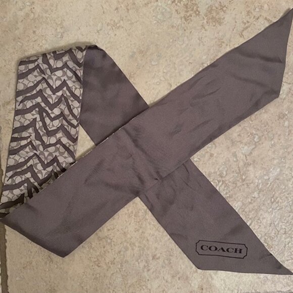 COACH: SIGNATURE 100% SILK 'ZEBRA ZIGZAG' SCARF-35.5" X 2.5" *NEW WITHOUT TAGS* - Picture 5 of 5